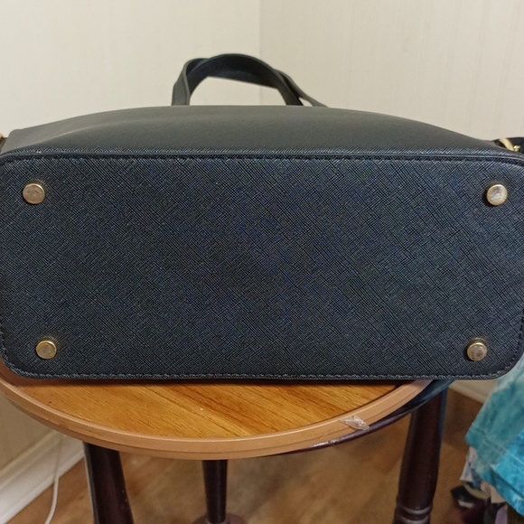 24oz Kate Spade black leather satchel with out shoulder strap - Picture 8 of 11